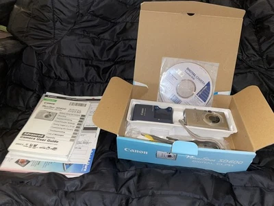 Canon PowerShot SD600 Digital ELPH Compact Camera 6 MP - Image 1 of 4