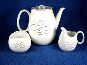 MidCentury Continental / Rosenthal SCRIPT Coffee Pot Cream & Sugar Raymond Loewy - Picture 1 of 4