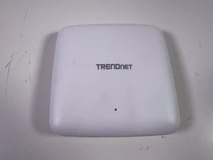 TRENDnet TEW-921DAP, AX1800 Dual Band WiFi 6 PoE+ Access Point - Picture 1 of 3