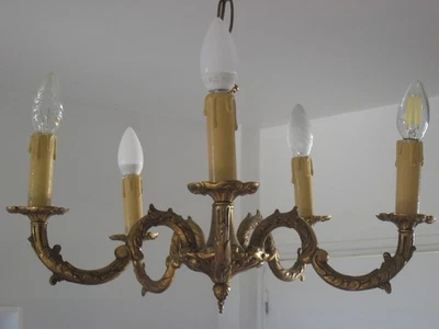 Ancien lustre en bronze 5 feux de style Louis XV en état de marche 6 kg - Photo 1/2