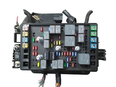 Camión SAAB 2006 9-7X 4,2 L caja de fusibles delantera relé módulo de control unidad OEM  Foto 1 de 4