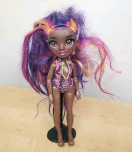 Rainbow High Pacific Coast Phaedra Westward Doll AA Orange Purple Pink Hair - Imagen 1 de 14