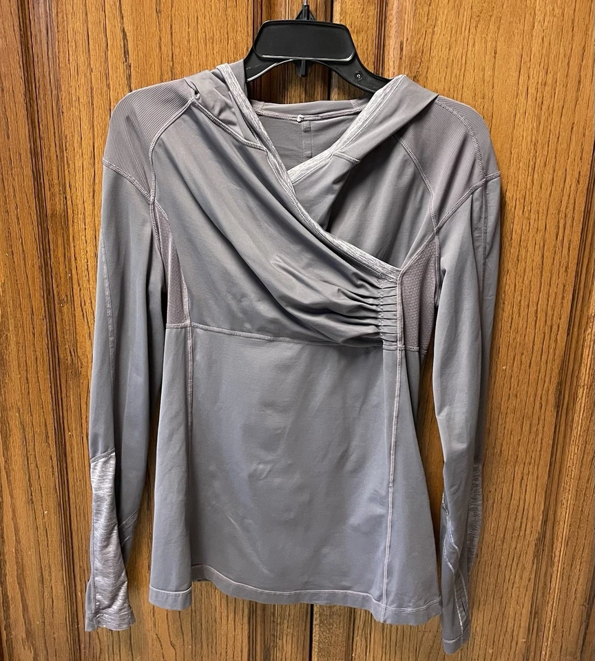 Lululemon Run for Your Life Hooded Top Sz 8 Pony Hole on Hood Thumb holes Cute  - Image 1 of 4