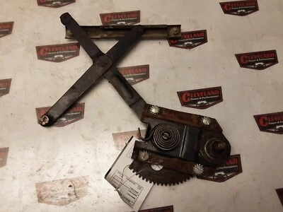 Cadillac Serie 62 1948 sedán OEM pasajero derecho puerta delantera regulador ventana Foto 1 de 2