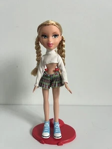 Bratz Class Cloe UK Version - Picture 1 of 9