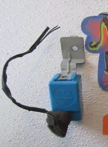 COMPUTER THEFT SECURITY LOCKING RELAY ECM 96831-27000 for 97 98 99 00 01 TIBURON - Picture 1 of 4