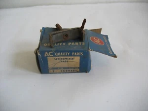 NOS 1960-1961 Buick 1960 Oldsmobile GM speedometer worm-magnet 1589681 - Picture 1 of 5