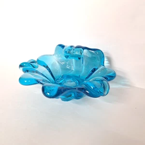 Vintage blauer Glas Aschenbecher Amöbe Welle - Bild 1 von 7