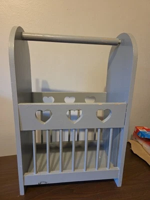 De colección Necesita Upcycle Adorable Estantería Infantil Madera Corazón Recortes Foto 1 de 4