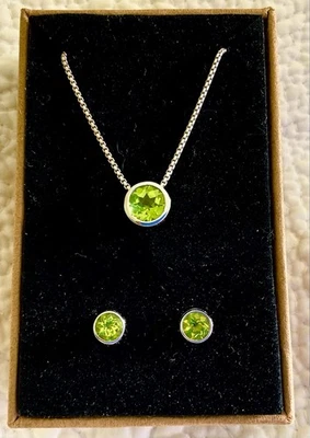 Sterling Silver 2.85 TCWT Peridot stud earrings + pendant necklace all bezel set - Image 1 of 4