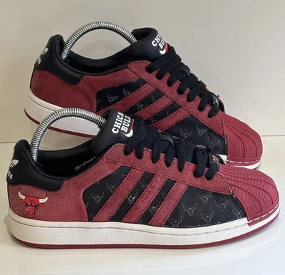 Rare Adidas Superstars NBA Series Chicago Bulls 2007 Size UK Size 5.5 - Image 1 of 4