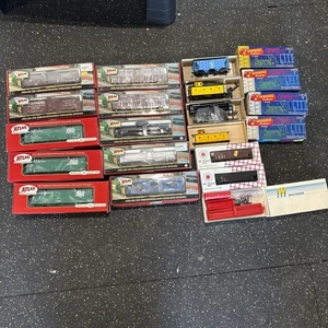 Lot 17 Wagen Atlas HO Precision Design 50 Glattseitenkastenwagen L&N - Bild 1 von 11