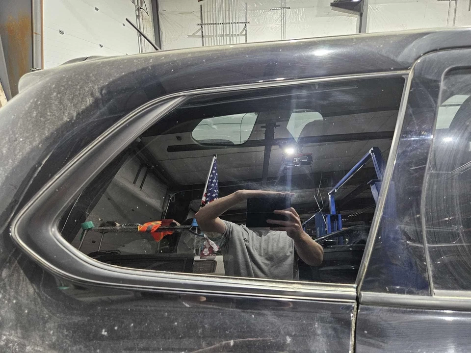 2014 - 2022 Mitsubishi Outlander Passenger RH Right Quarter Window Glass - Imagem 1 de 1