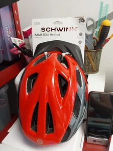 Nwt Schwinn Adult Bike Helmet 14 Years Plus Red - Picture 1 of 1