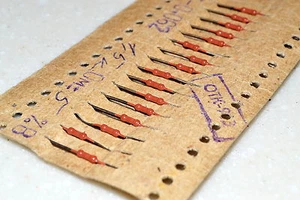 51 pcs MLT Metal Film Resistor 30, 330 Ohm; 1.5, 3 kOhm 0.062W Soviet NEW - Picture 1 of 2