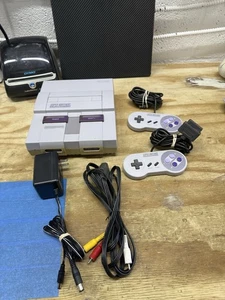 Super Nintendo SNES Console Bundle TESTED- READ! - Picture 1 of 11