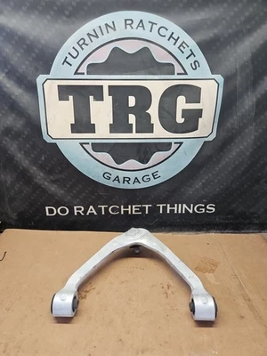 07-13 Brazo de control superior delantero derecho Nissan 370z Infiniti G35 G37 tracción trasera 54524-JK000 Foto 1 de 4