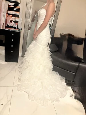 Davids Bridal WG3832 Gown Organza Mermaid Wedding Dress White Size 4 - Image 1 of 4