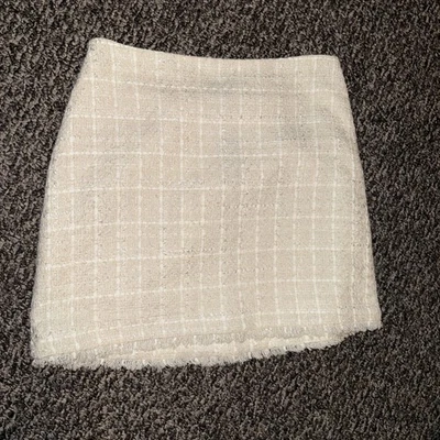 Экспресс новый с Ярлыками мини юбка женщин размер 8 белый вязаный твид необработанный кромки текстурированный потертый - Изображение 1 из 4