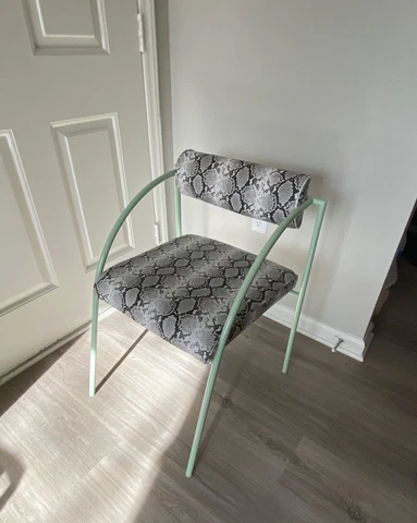 Very Rare Vintage 80s Vienna Chair by Rodeny Kinsman, Python Cover