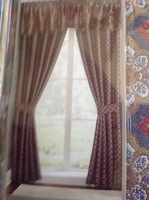 Cortinas Croscill Margaux Pole Top, Forradas, 82 X 84, NOVAS em kg - Imagem 1 de 4