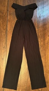 Schwarzer Einteiler Jumpsuit, großer schulterfreier Jumpsuit, Cocktail Outfit - Bild 1 von 13