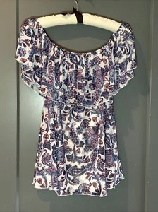 JOE BOXER Women’s Size Large Off Shoulder Ruffle Blouse Red White Blue Paisley - Picture 1 of 6