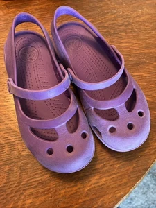 Crocs Shayna Mary Jane Sandale Schuhe Mädchen Jugend Größe 13 lila - Bild 1 von 6