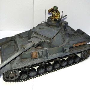Tamiya 1/35 Panzer IV Ausf.F2 Painted Finished Model 61924442df2e - Picture 1 of 6