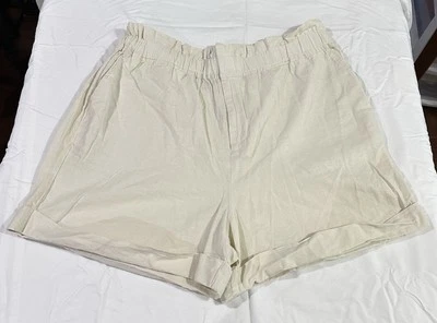 Women's Lane Bryant High Rise Ivory Linen Stretch Shorts with Pockets Size 20 - Image 1 of 4