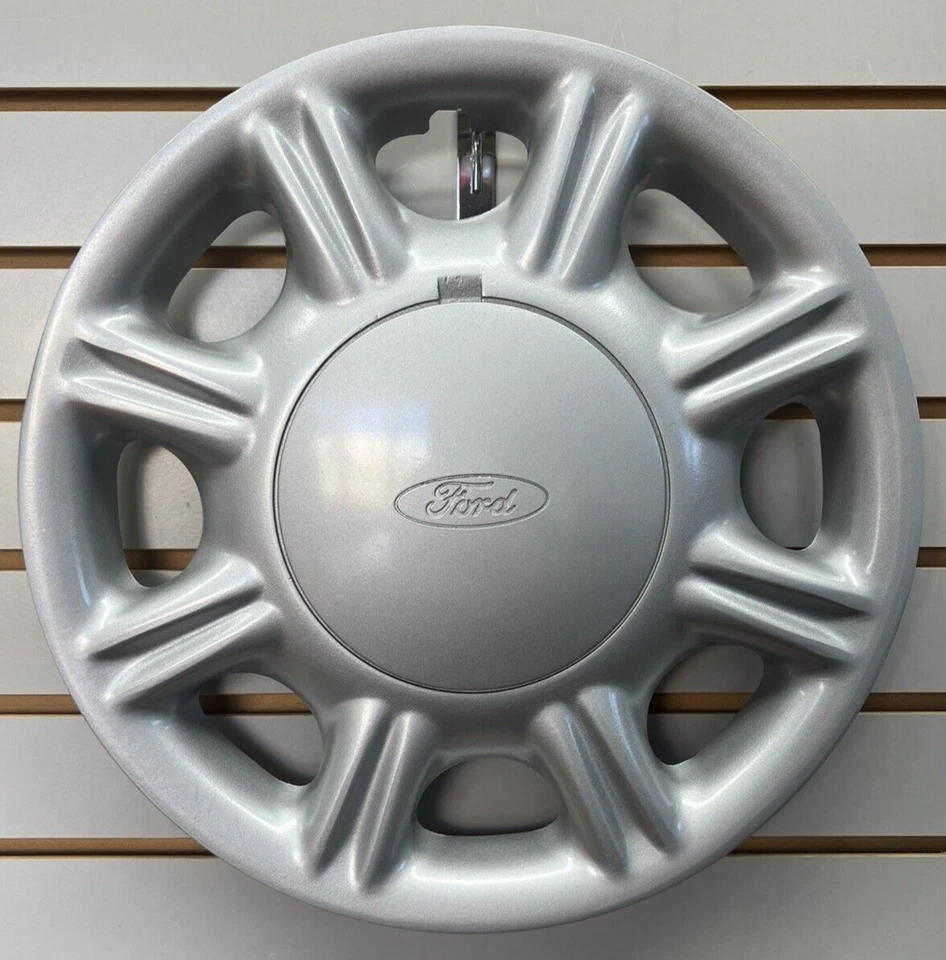 1996 1997 Ford TAURUS 15" Silver Hubcap Wheelcover Factory Original Bolt-On - Image 1 of 1
