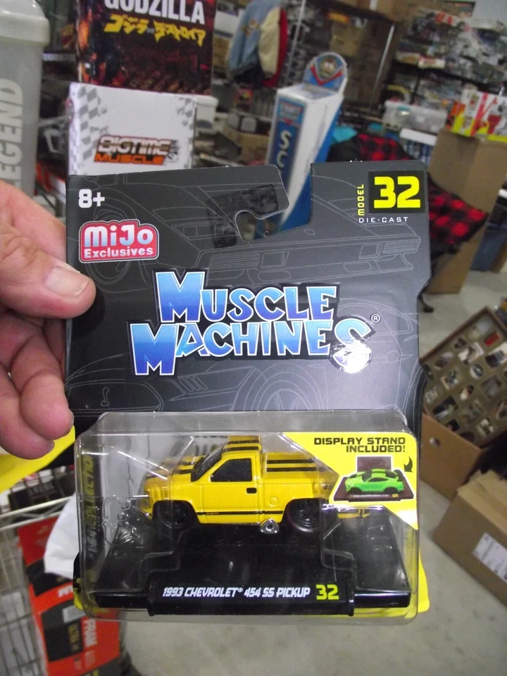 Chevrolet 454SS Maisto Muscle Machines 1/64 1993 camioneta amarilla nueva en caja Foto 1 de 1
