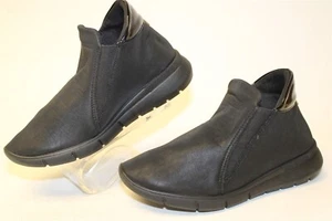 Arcopedico L77 Black Pull On Ultra-light NEW Size 7 7.5 38 Flat Ankle Boots 4795 - Picture 1 of 24