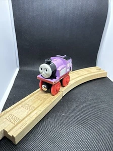 ROSIE PINK Early Engineers Thomas & Friends Tank Engine Holzeisenbahn 2009 - Bild 1 von 8