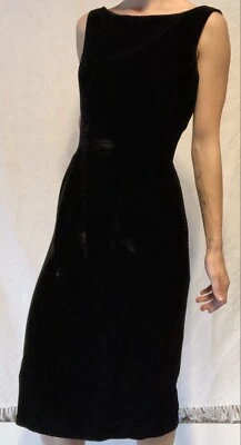 Vestido Vintage Suzy Perette Terciopelo Pequeño Negro Hecho en EE. UU. Union Label 4 6 Foto 1 de 4