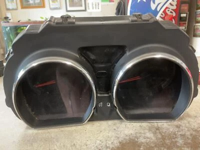 Velocímetro 2013 Nissan Versa SV sedán cuadro de instrumentos *millas desconocidas* Foto 1 de 4