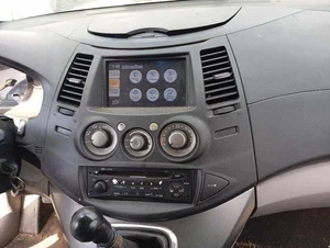 autoradio pour MITSUBISHI GRANDIS (NA0W) 2.0 DI-D INFORM 2005 408663 - Picture 1 of 8