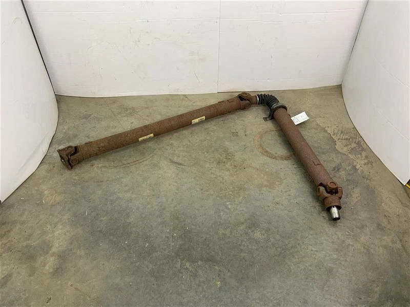 2012-2016 Nissan NV2500 Rear Drive Shaft 5.6L V8 OEM - Image 1 of 4