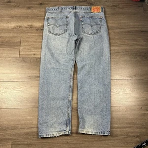 Pantalones de mezclilla Levi's 505 para hombre W36 L29 calce regular pierna recta lavado claro - Imagen 1 de 6