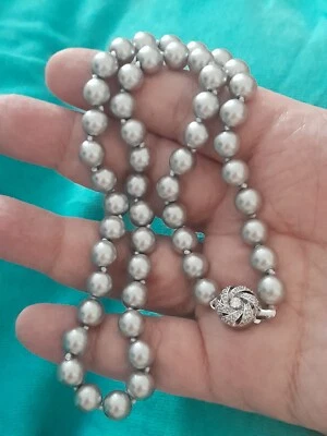 COLLANA PERLE AKOYA GRIGIO SILVER CHIUSURA GIOIELLO ARGENTO 925 E TOPAZIO BIANCO - Immagine 1 di 4