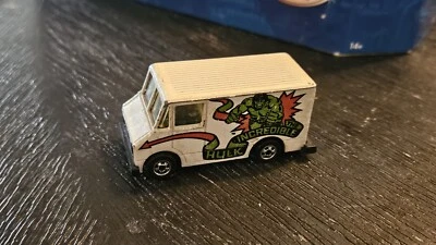 Furgoneta de reparto Hot Wheels Hulk con ventana de escena de acción rara Foto 1 de 4