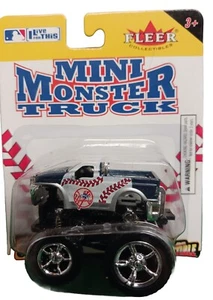 New York Yankees ‘05 Fleer Team Collectible Ford 4x4 F350 Mini Monster Truck MLB - Picture 1 of 15