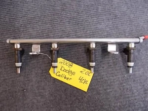 07 08 09 10 11 12 CALIBRE 2.0L COMBUSTIBLE INYECCIÓN CARRIL CON INYECTORES S-8 - Imagen 1 de 2