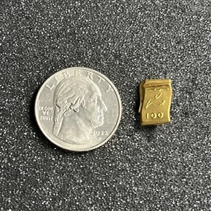 Shorthand Stenography 100 Words Per Minute WPM Gold Tone Pin Pinback #45619 - Picture 1 of 2