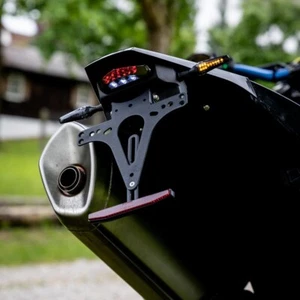 Raximo Kennzeichenhalter mit Rücklicht p. für Husqvarna 701 Supermoto/Enduro - Bild 1 von 4