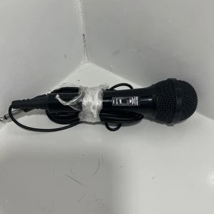 Radio Shack Unidirectional Dynamic Microphone Model 33-3009 Handheld Vocal Mic - Picture 1 of 3