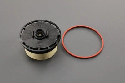 Genuine Toyota Land Cruiser 2007-on fuel filter element 23390-17540 - Image 1 of 3