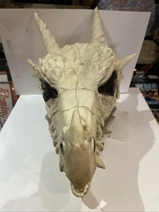 Nueva máscara de dragón de plástico duro - Imagen 1 de 5