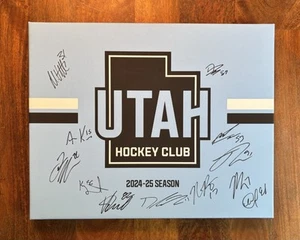 Utah Hockey Club 2024-25 Temporada Inaugural Equipo Firmado Autógrafo 16x20 Lienzo - Imagen 1 de 9
