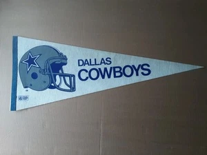 DALLAS COWBOYS..GAGLIARDETTO VINTAGE..12X30 - Foto 1 di 6